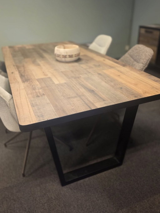 Henders and Hazel Avalon Driftwood dining table B200cm