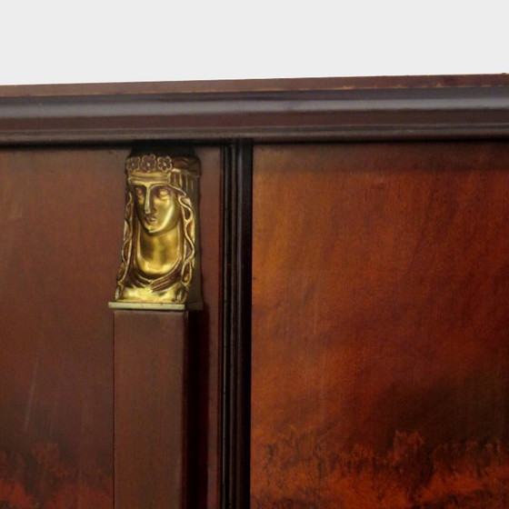 Image 1 of Ampio armadio vintage Art Déco in mogano fiammato.