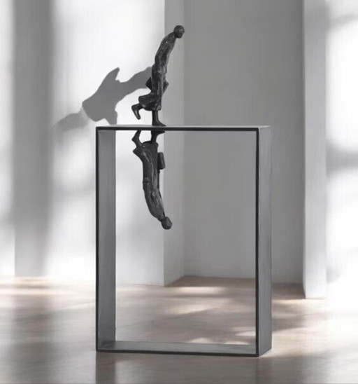Sculpture "Man Reflection" Iron – beeldhouwkunst