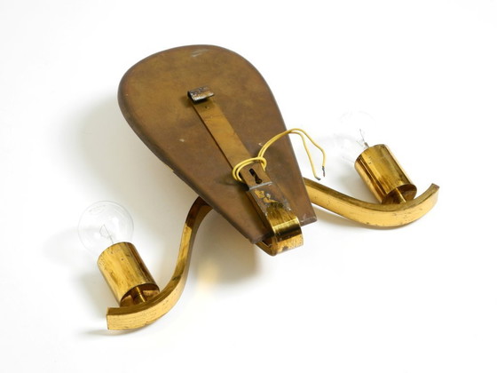 Image 1 of Grande e pesante applique in ottone della metà del secolo scorso proveniente da una chiesa tedesca