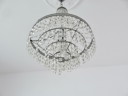 Lampadario a forma di mongolfiera con gocce di cristallo