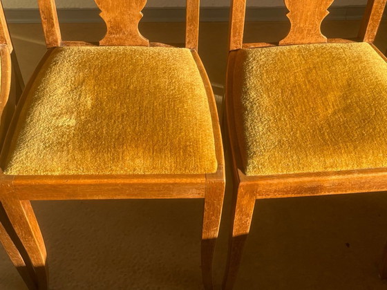 Image 1 of Harmonische senffarbene  Biedermeierstühle