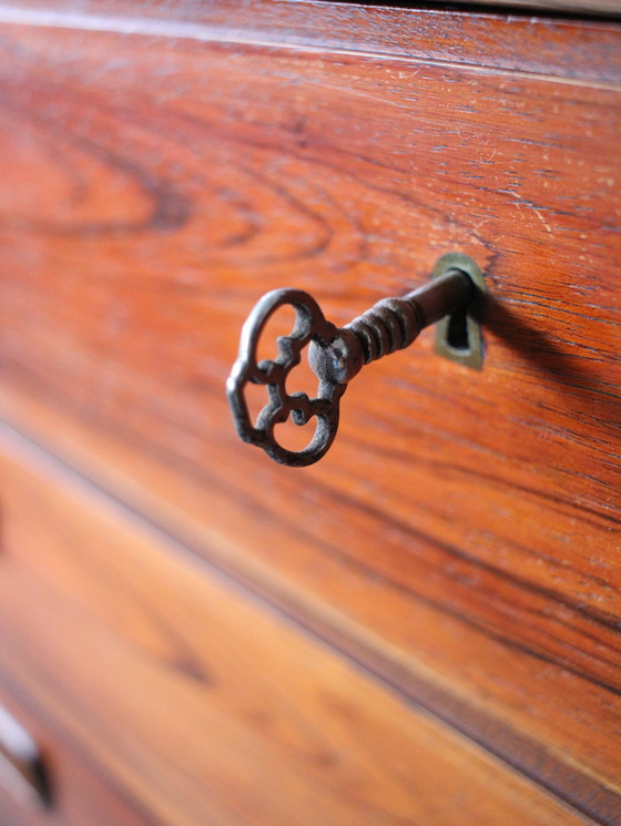 Image 1 of Vintage Deense ladekast in palissander door Gunnar Nielsen Tibergaard