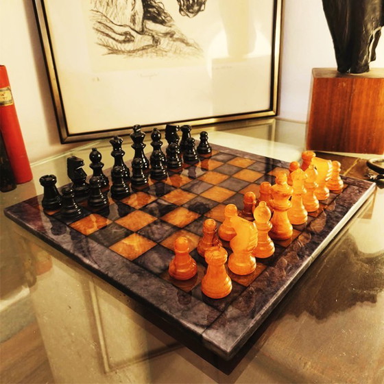 Image 1 of Jeu d'échecs de luxe vintage des années 1970 en véritable albâtre de Volterra sculpté à la main - Noir et agate (brun) - Fabriqu