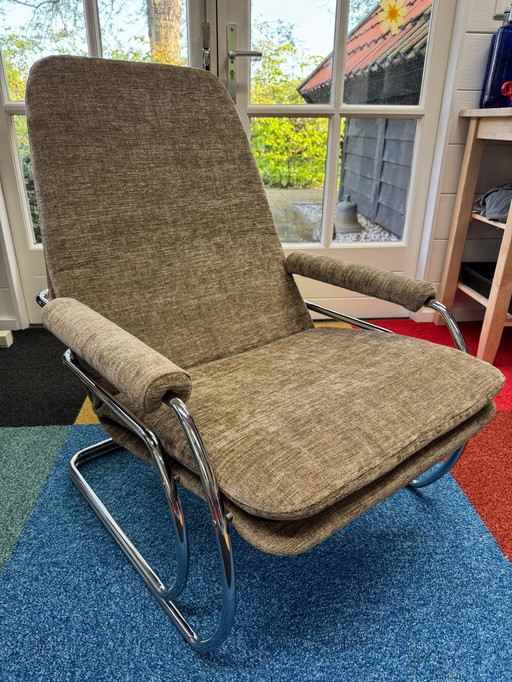 Sillón salón Gelderland de los años 70 modelo 301 de Jan des Bouvrie.