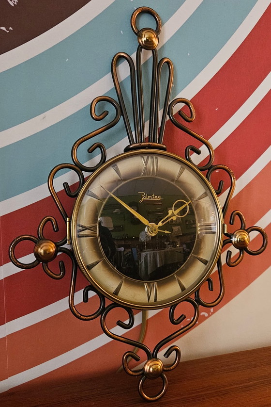 Image 1 of Vintage Palmtag wall clock