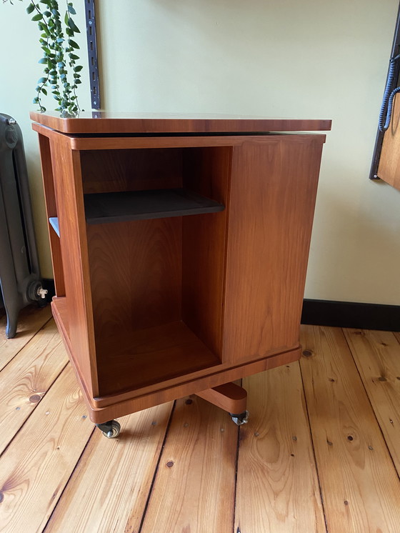 Image 1 of Giorgetti boekenmolen bijzettafel 