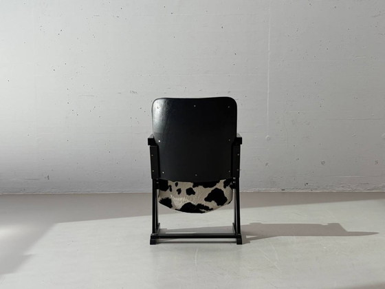 Image 1 of Postmoderne bioscoopstoel met koeienhuidlook, jaren 80