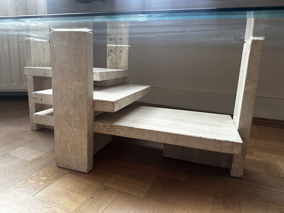 Image 1 of Willy Ballez salontafel van travertin en glas