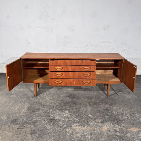 Beautility Teak Sideboard, 1960er Jahre – Holz (photo 6 of 20)