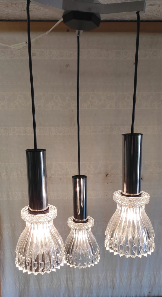 Image 1 of Three-light cascading pendant light in chromed metal and crystal - mid-20th century