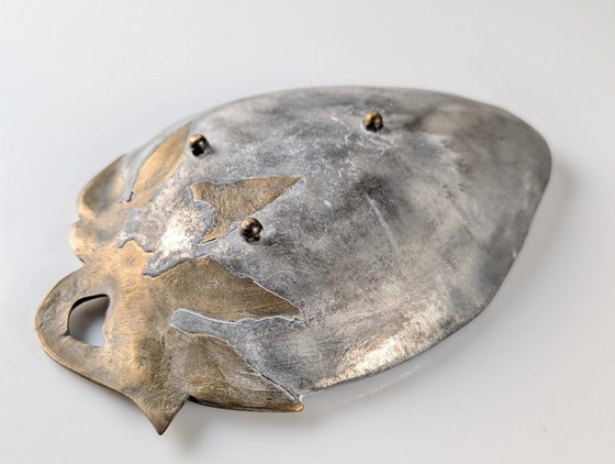 Image 1 of Aardbeienschaal van messing en aluminium van David Marshall, Spanje, jaren 70.