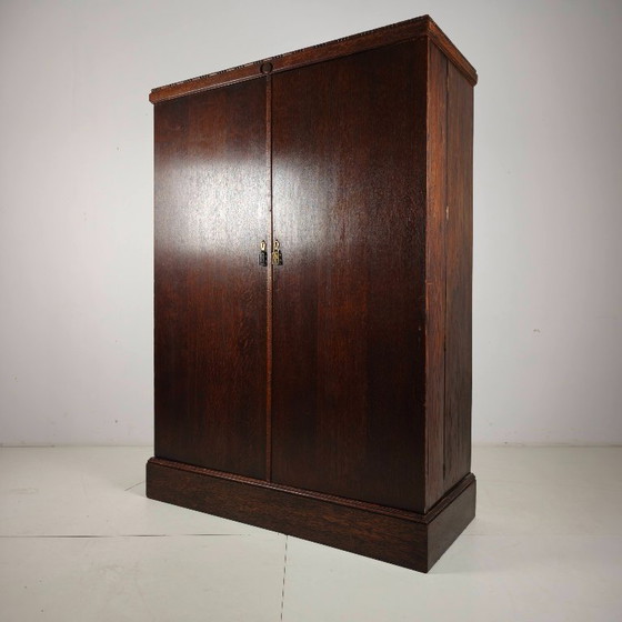 Compactom Herrengarderobe aus den 1930er Jahren, Modell Nr. 702, in Brauneiche. – Kleiderschränke, Wood (photo 4 of 15)