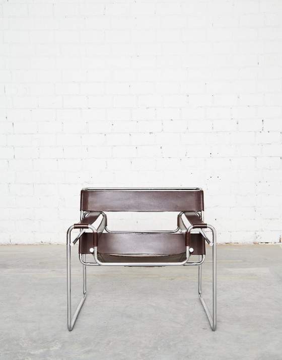 Wassily-Stuhl von Marcel Breuer für Knoll International – Sessel, Leather (photo 2 of 18)