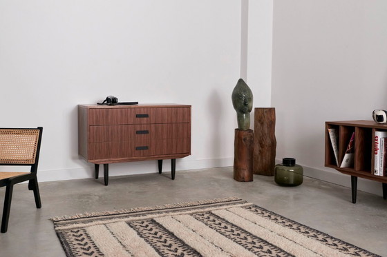 Image 1 of Armario con cajones P02