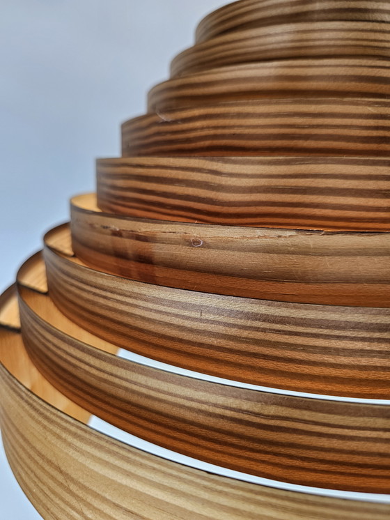 Image 1 of Chapa de madera Lámpara colgante atribuida a Hans Agne Jacobson Diseño sueco Años 70