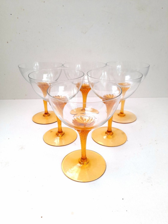 6 champagne coupes with ochre twisted glass stem, Glass & Decanter, Murano Glass, Orange (photo 5 of 5)