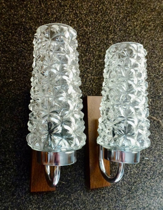 Image 1 of Set di 2 lampade da parete vintage – vetro ghiaccio e cromo – stile Mid-Century anni '70.