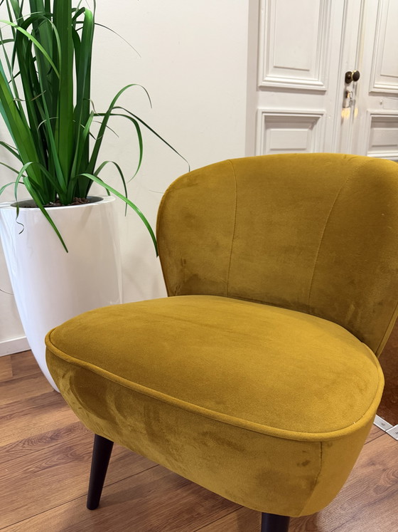 Velvet Fauteuil Okergeel/Mosterd – ZGAN – Ahrend (photo 2 of 5)