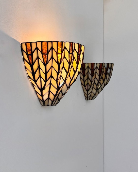 Paar vintage "glas-in-lood" koperen en glazen Wandlampen, Frankrijk 1970 (photo 8 of 8)