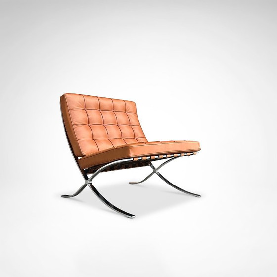 Barcelona Lounge Chair MR90 by Mies van der Rohe for Knoll – Armchairs, Leather (photo 4 of 10)