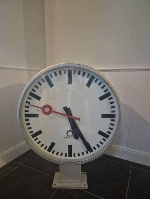 station clock Mobatime