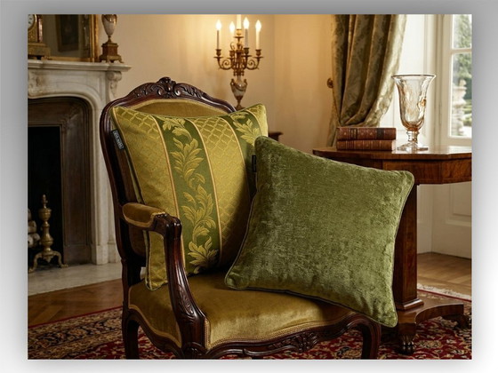 Image 1 of Rubelli – Neues 2er-Set – Grün-goldenes Barockblattmotiv