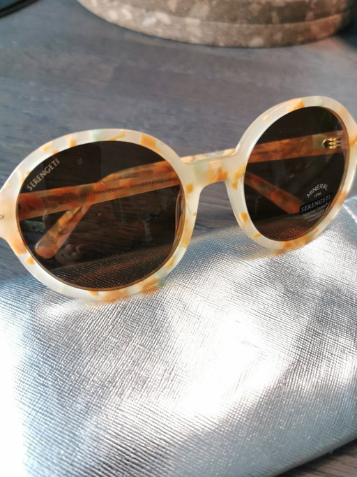 Lunettes de soleil Serengeti Joan