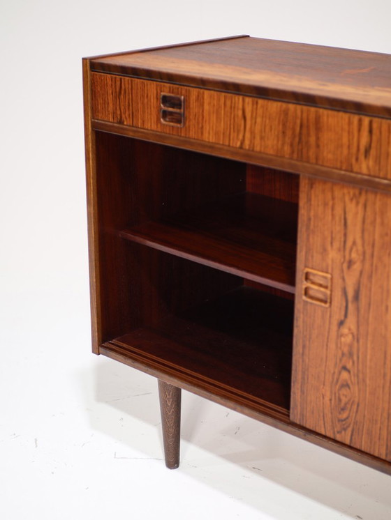 Image 1 of Mobiletto vintage danese in palissandro con ante scorrevoli e cassetto