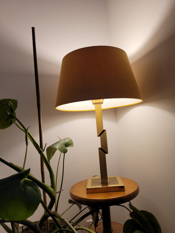 Image 1 of Lampada da tavolo vintage a forma di grattacielo.