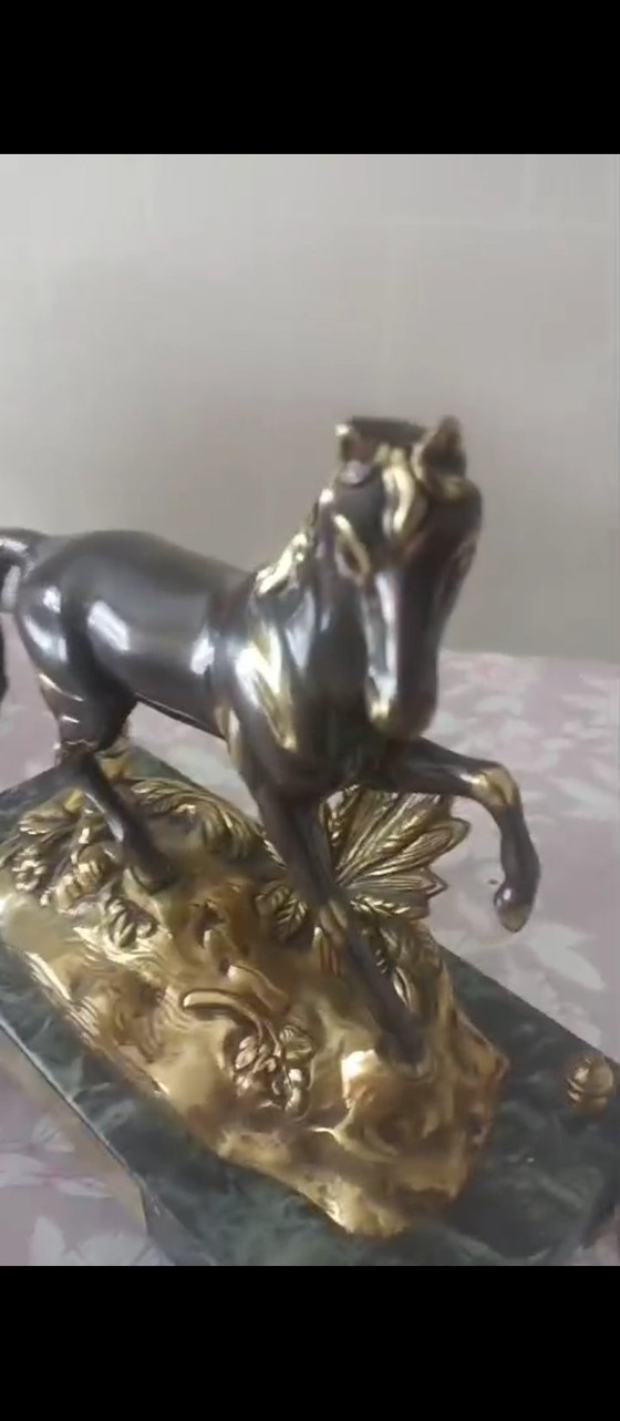 Image 1 of Cheval de bronze