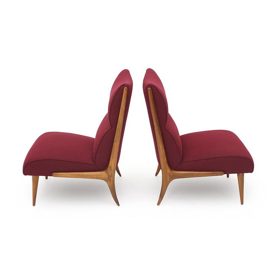 Image 1 of Paire de fauteuils en bois et bouclette, années 1940