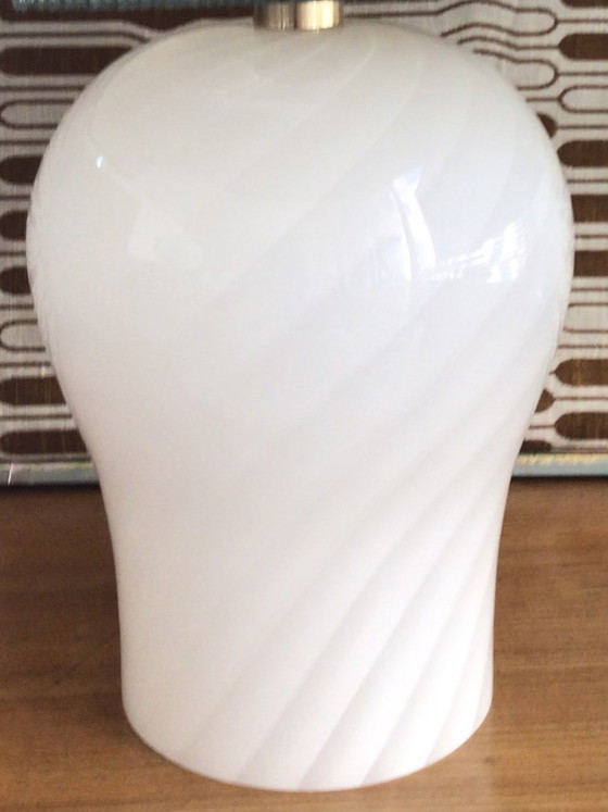Image 1 of Grande lampe de table italienne en verre de Murano tourbillonnant, style milieu du XXe siècle, H 78 cm