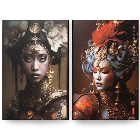 Image 1 of 4 graziose signore giapponesi in abiti tradizionali