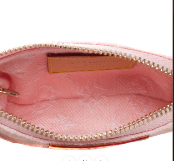 Image 1 of Accessoire LOUIS VUITTON en Toile Rose - 103255
