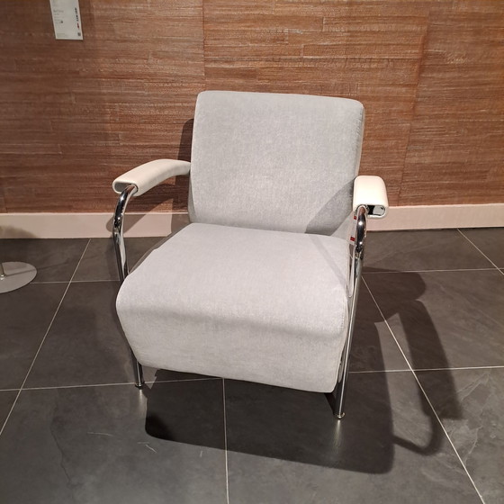 Image 1 of Poltrona bassa Leolux Scylla