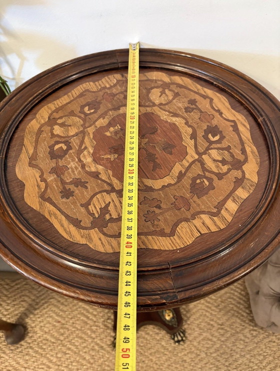 Antique Round Pedestal Side Table with Marquetry & Gilt Bronze Details – Tavolini, Ceramic (photo 7 of 15)