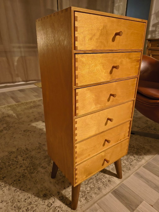 Holzkommode aus den 1960er Jahren