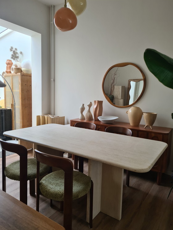 Image 1 of Table à manger en travertin