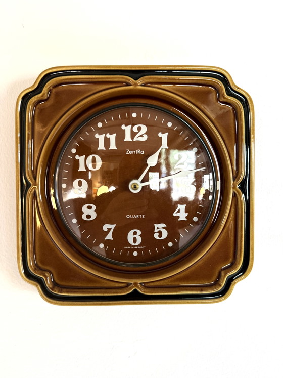 Image 1 of Horloge murale vintage en céramique Zentra, années 70