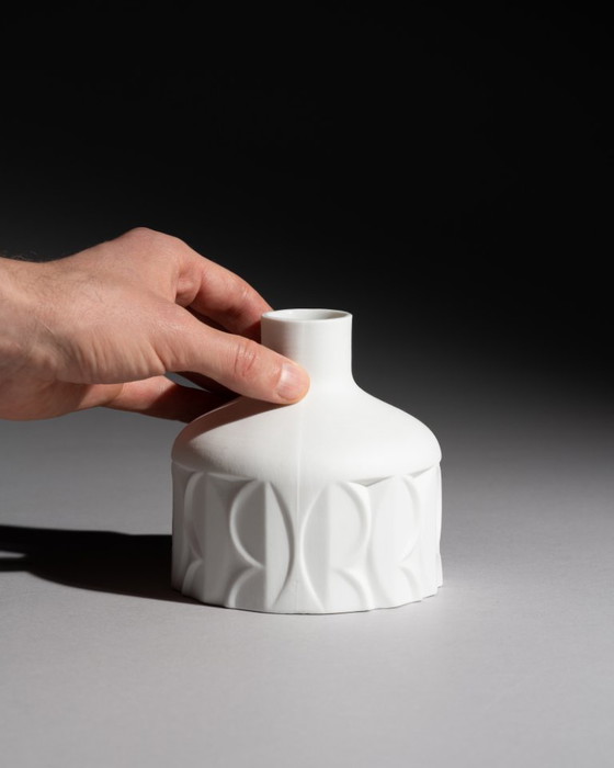 Image 1 of Vase bouteille en porcelaine biscuit rétro Scherzer Werner Uhl Design, relief op art, DUO