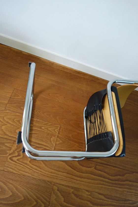 Thonet Mart Stam S 43 (5 x) – Eetkamerstoelen, Leather, Wood (photo 23 of 26)