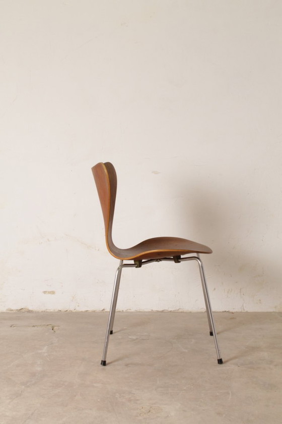 Image 1 of Juego de 5 sillas Serie 7, Arne Jacobsen para Fritz Hansen, 1960-1970.