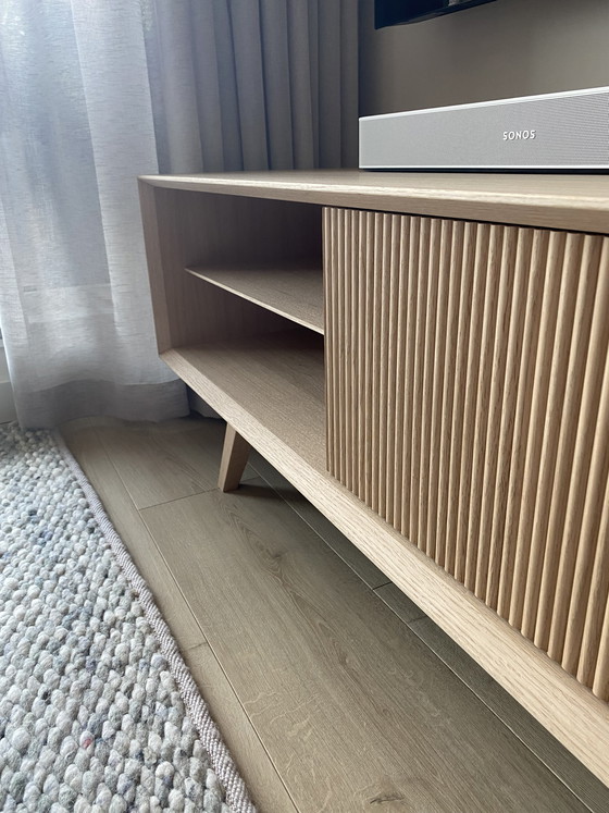 Image 1 of Meuble TV Monoz Groove en chêne 180 cm