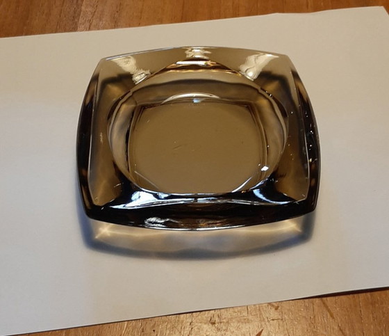 Image 1 of Franse Vintage smokey asbak van Luminarc 