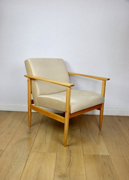 Vintage Loft armchair 70s light beige - velvet fabric - natural beech wood
