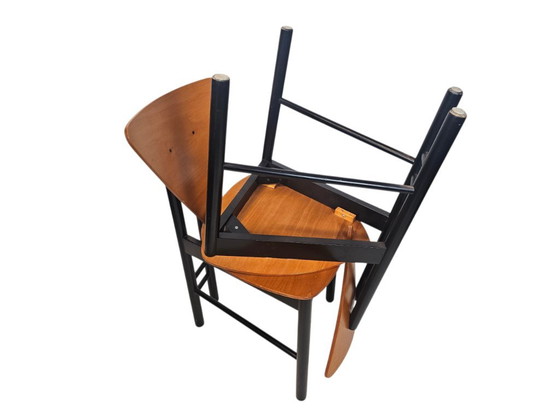 Italienisches Design - dreieckiges Design - gebogenes Sperrholz - Italien - 80er – Esszimmerstühle (photo 7 of 8)