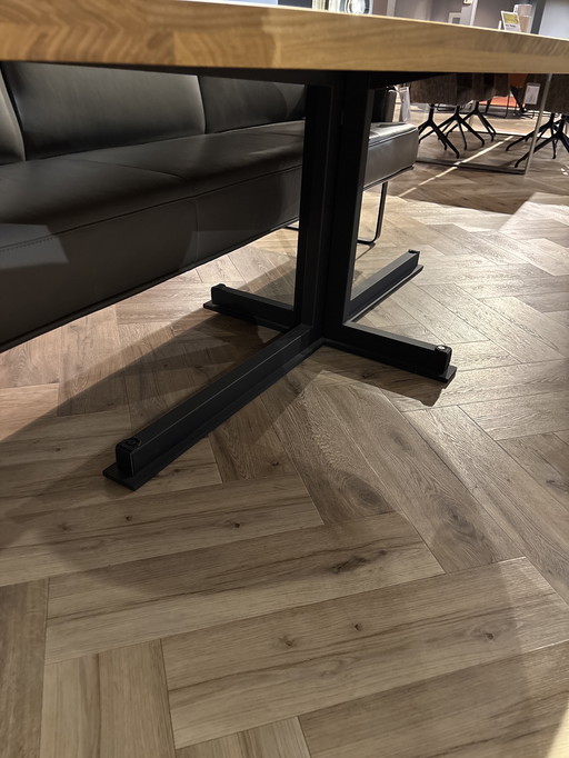 Qliv eetkamertafel Ovaal