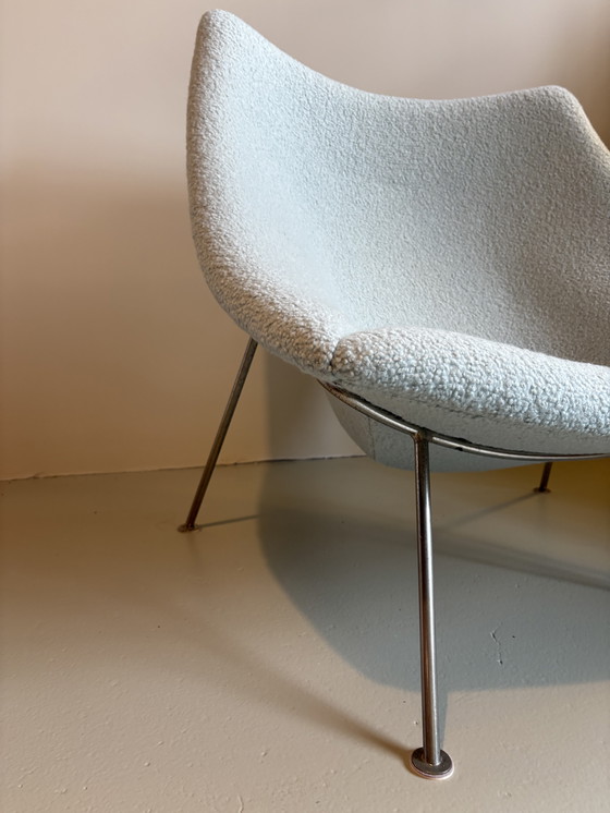 Image 1 of Artifort F157 Oyster nieuw gestoffeerd 