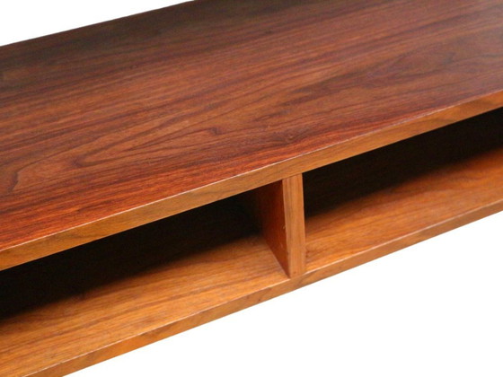 Image 1 of Vintage wandsysteem / wandrek met kastje uit de jaren ’60